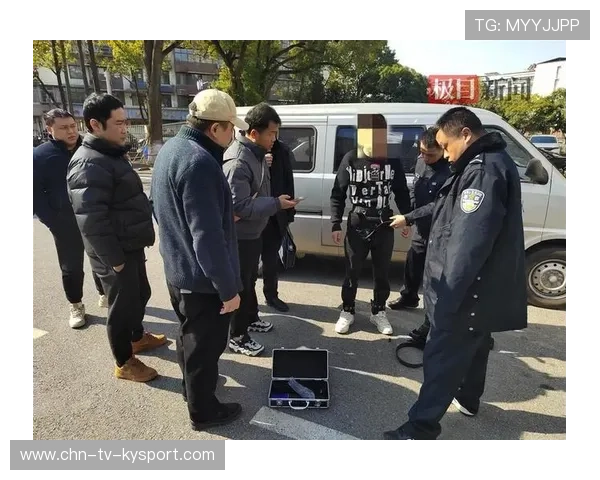 民警致命伤人案通报：犯罪嫌疑人被刑拘 2 死 1 伤，民警伤亡最大原因