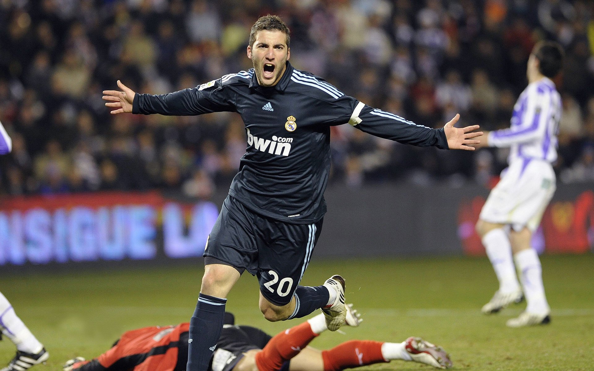 开云体育下载官网-传奇新章：年轻球员统领未来！，传奇球员大全